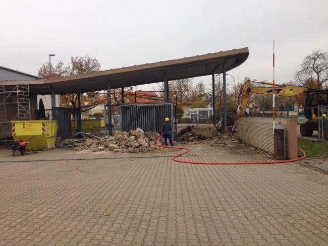 Abriss der alten Woghall im Jahr 2014